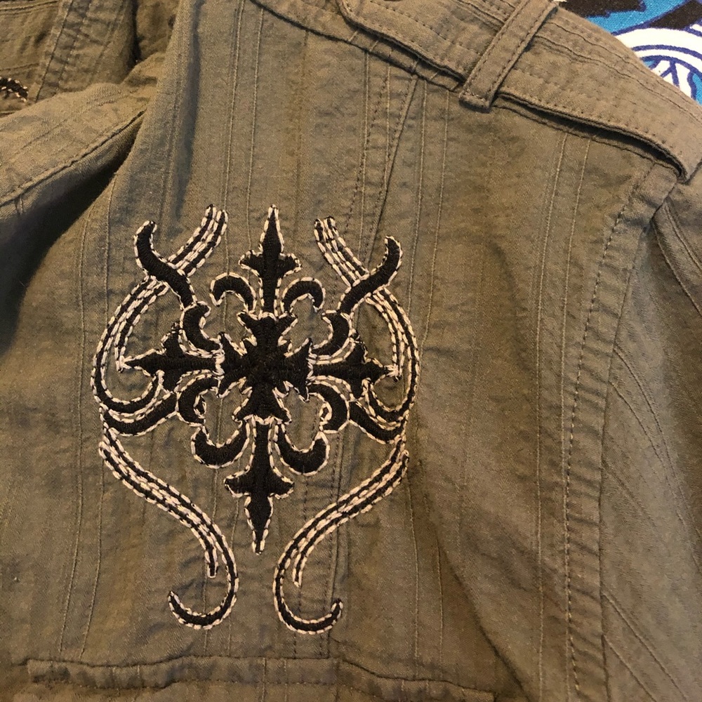 Men’s button down. - Picture 4 of 7